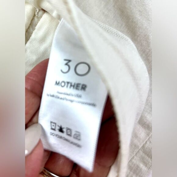 MOTHER The Tripper Ankle Play Date Fray Jeans - Picture 9 of 14